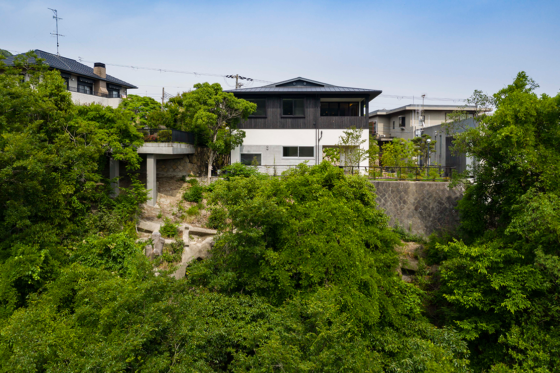 写真：岡本の家 外観