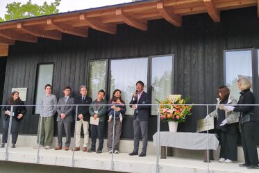 株式会社ディーディーティー代表・武富恭美が設計したUWC ISAK JAPAN Taniya Lodgeの竣工式